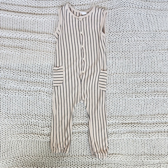 H&M Cream and Black Striped One Piece Romper 2T - Picture 3 of 9